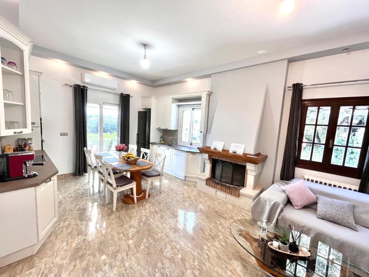 Вилла Gkk House Private Swimming Pool Luxury House Skriperon Экстерьер фото